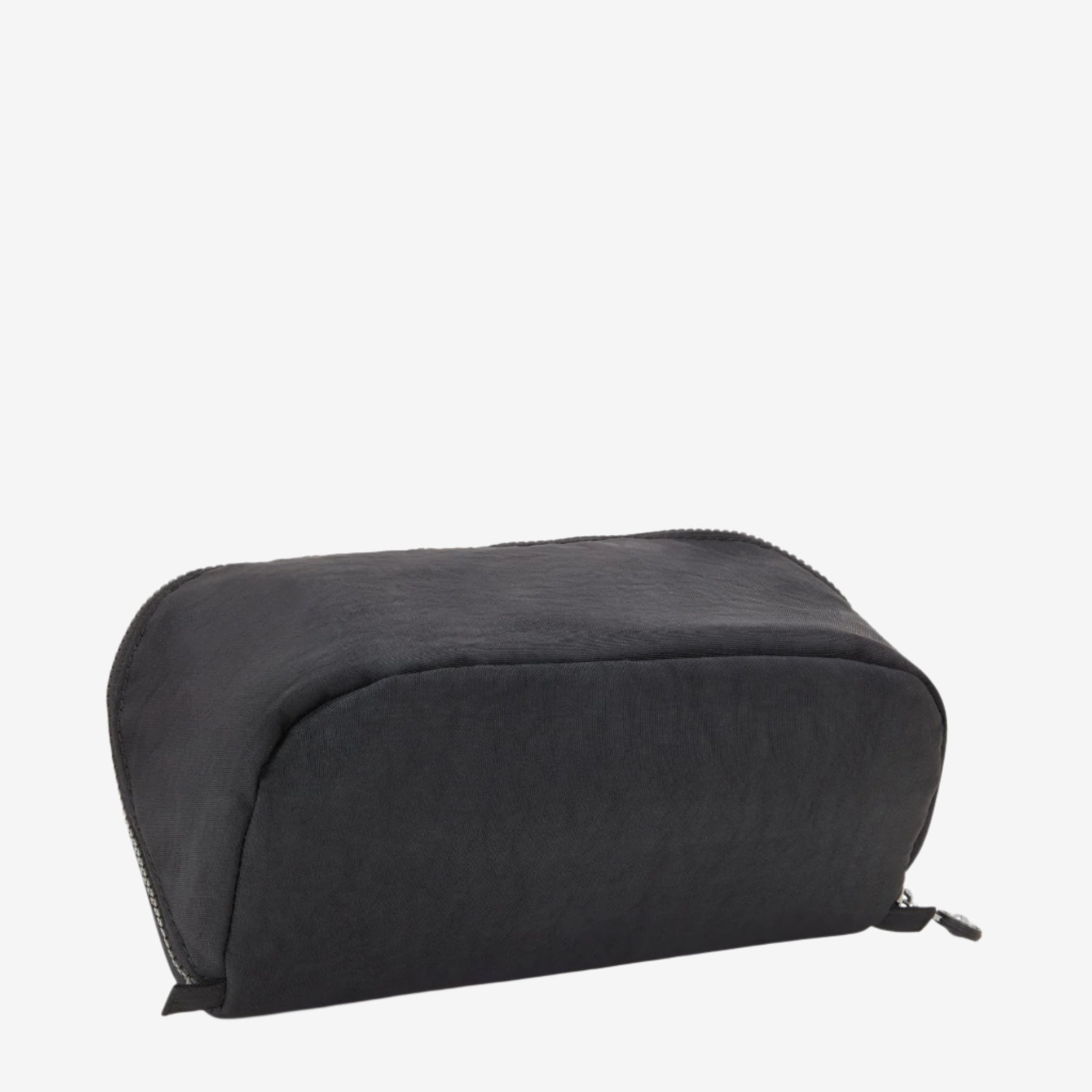 Kipling toilettassen Mirko M KPKI3401P391 Black Noir onderkant